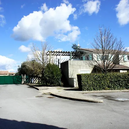 Ardeche Horizon, Climatise Avec Terrasse, Piscine Et Parking Appartamento