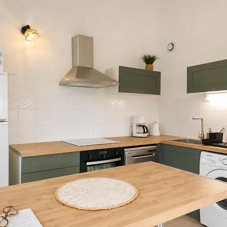 Apartamento Ardèche Horizon, Climatisé Avec Terrasse, Piscine Et Parking Vallon-Pont-dʼArc