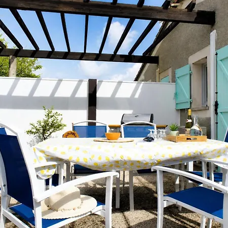 Ardèche Horizon, Climatisé Avec Terrasse, Piscine Et Parking Vallon-Pont-dʼArc